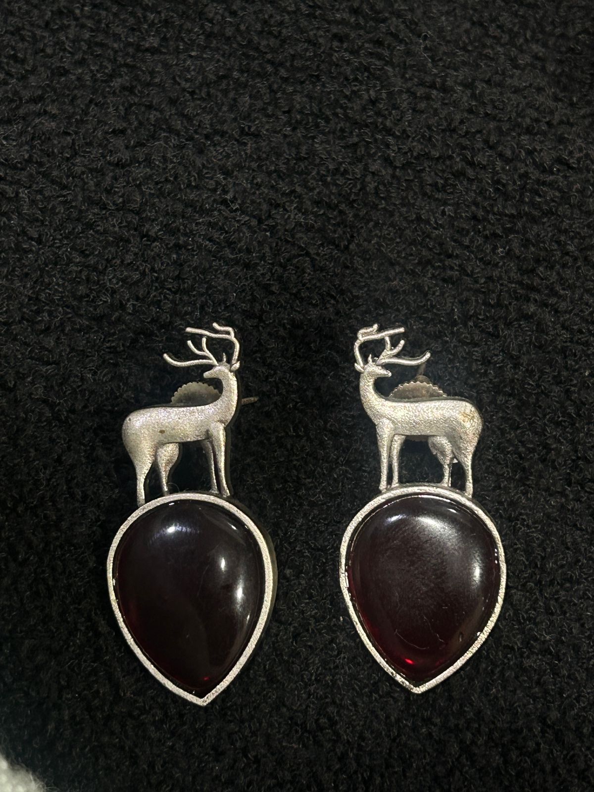 Earrings afgani silver deer &red stone15(31.7.25)
