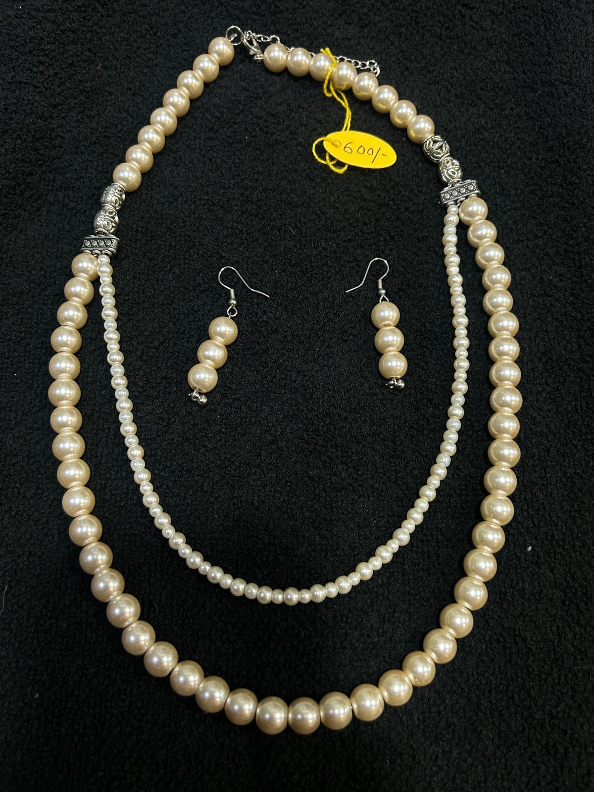 Jewellery purl stone 64