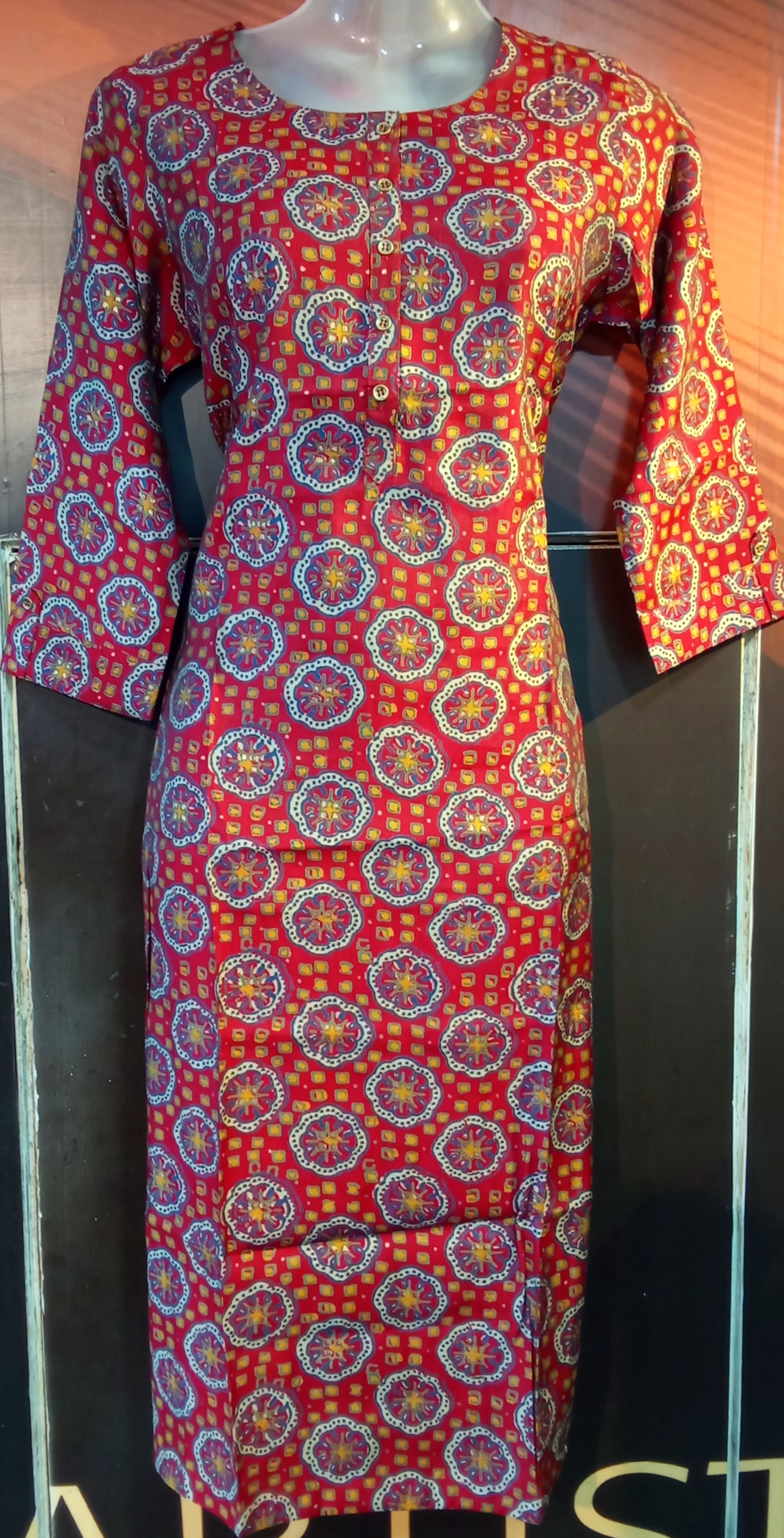 Kurti  red