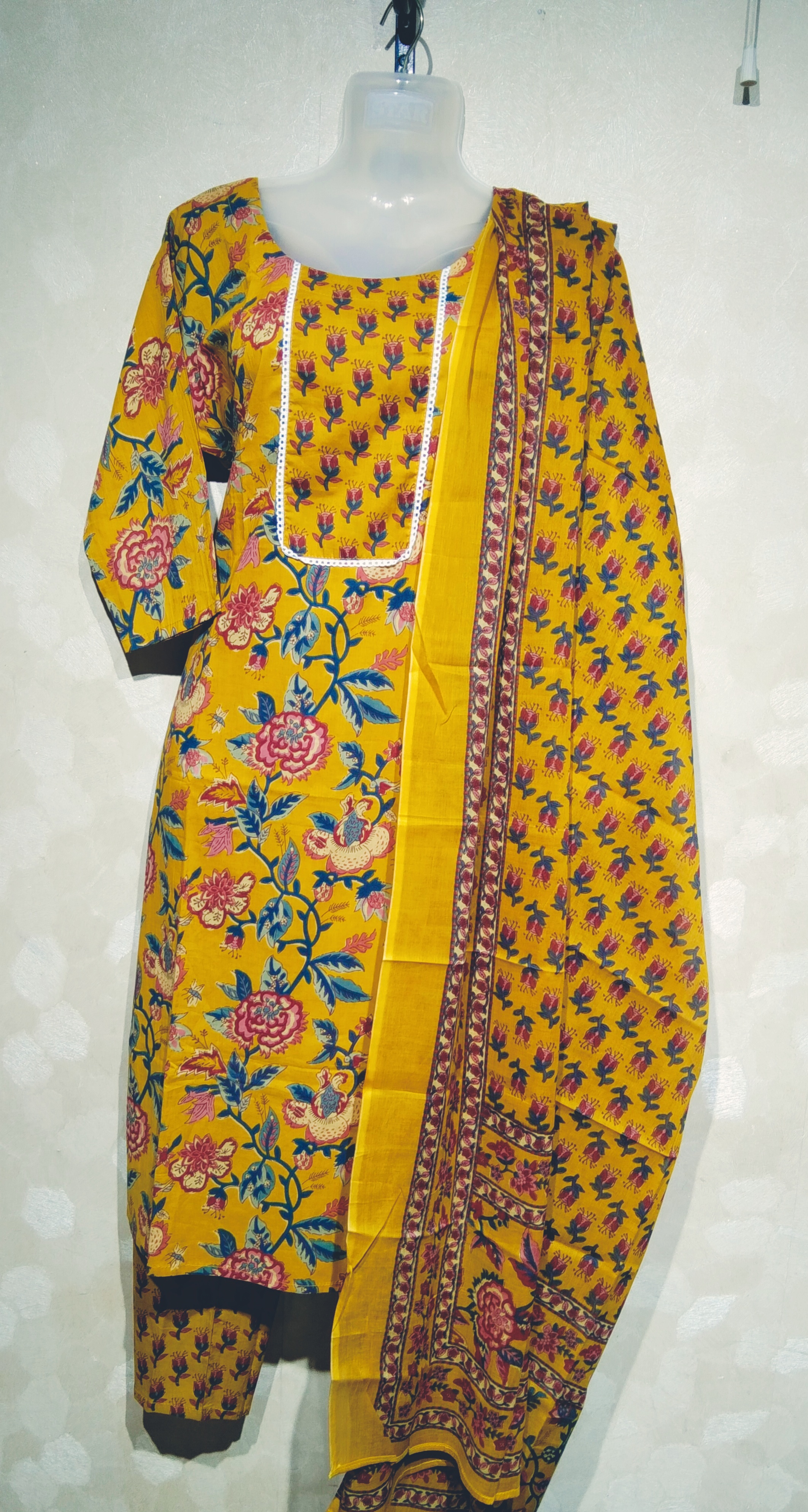 3 pic Yellow & Red Design 