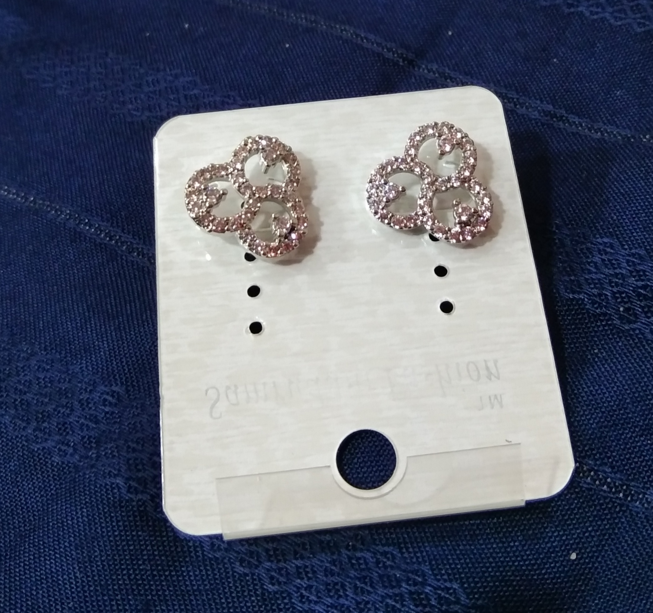 Earrings White Stone 