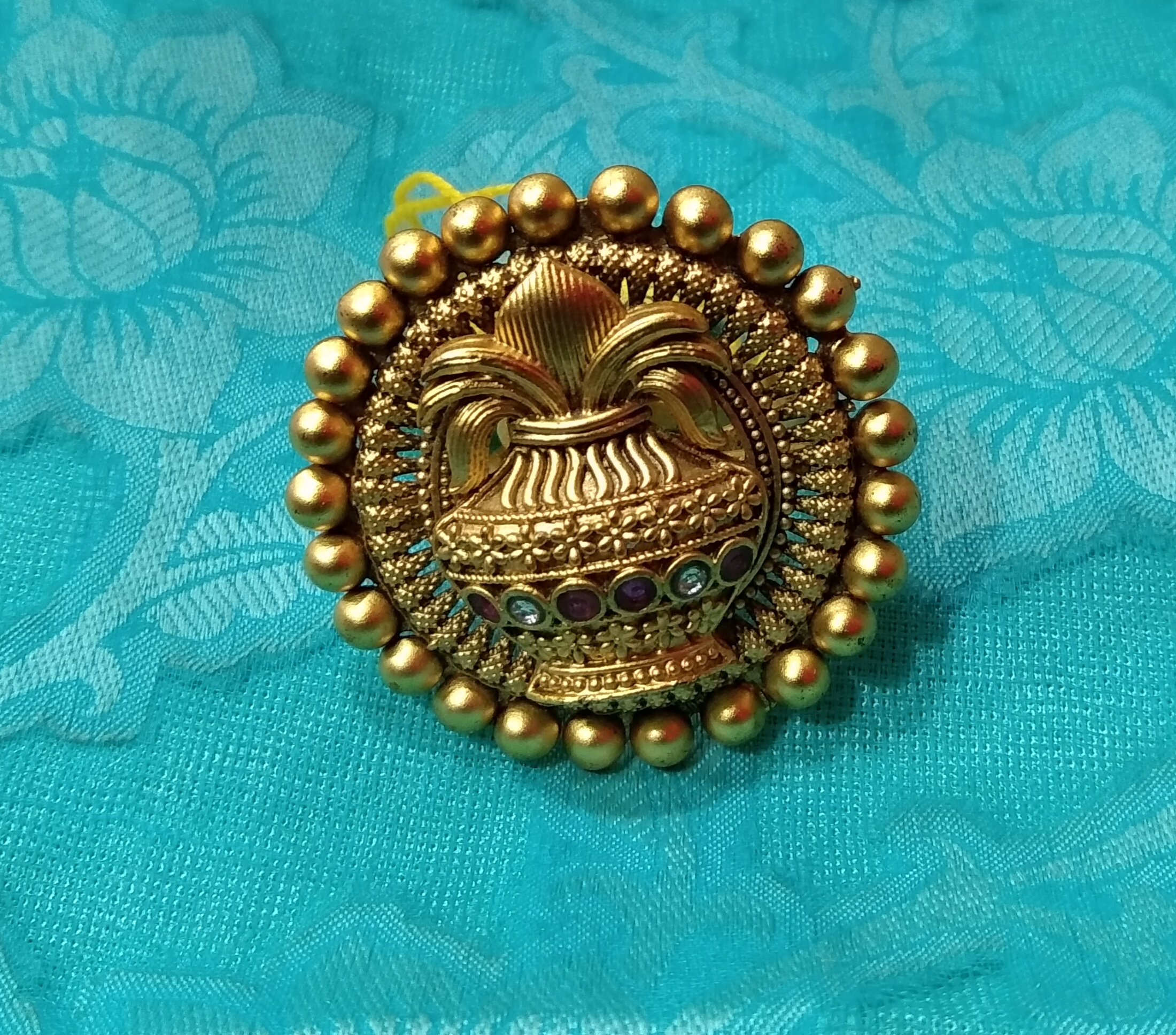 Ring Golden Pink & White Stone 