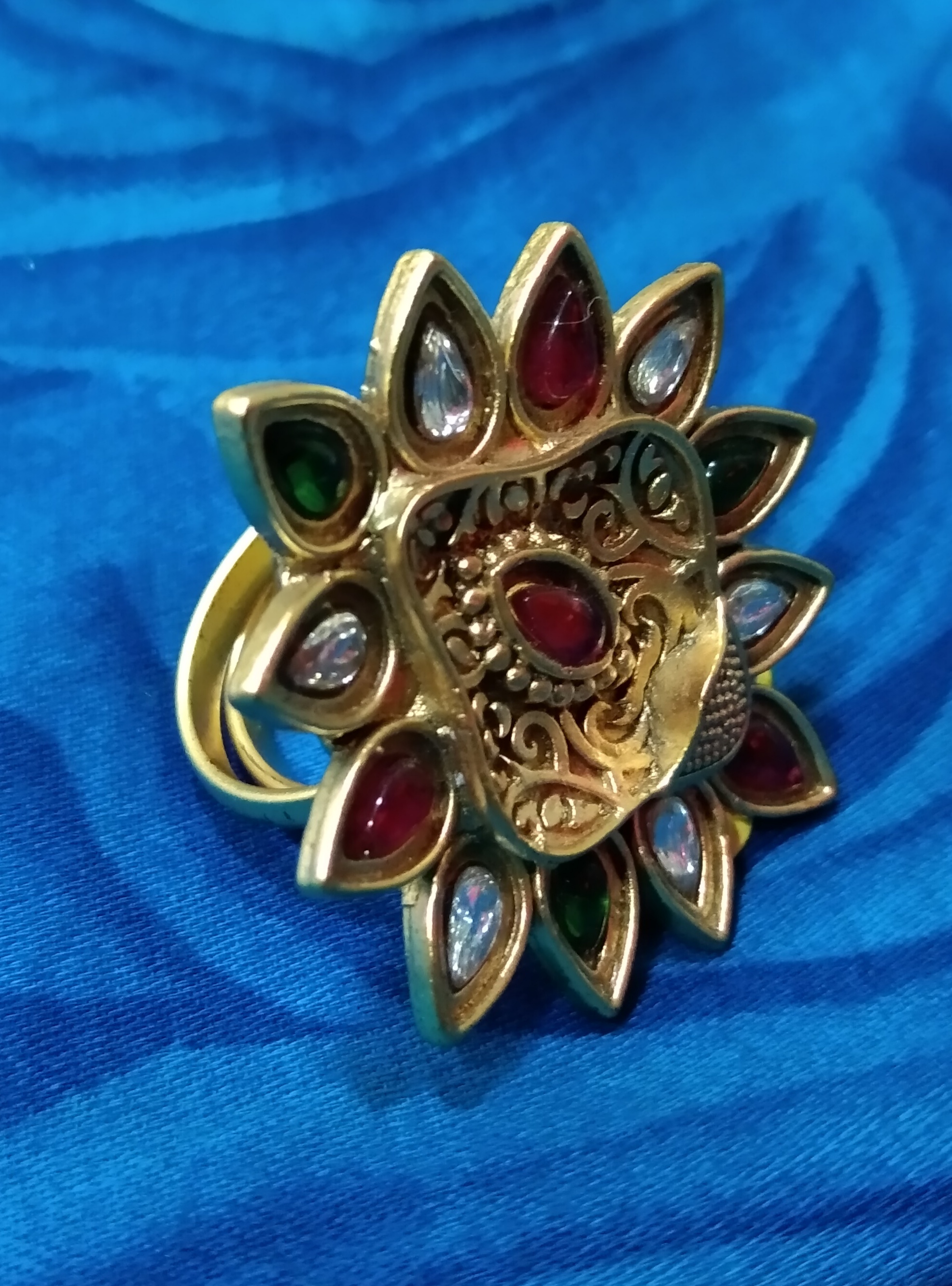 Ring Golden White, Pink, Green Stone 