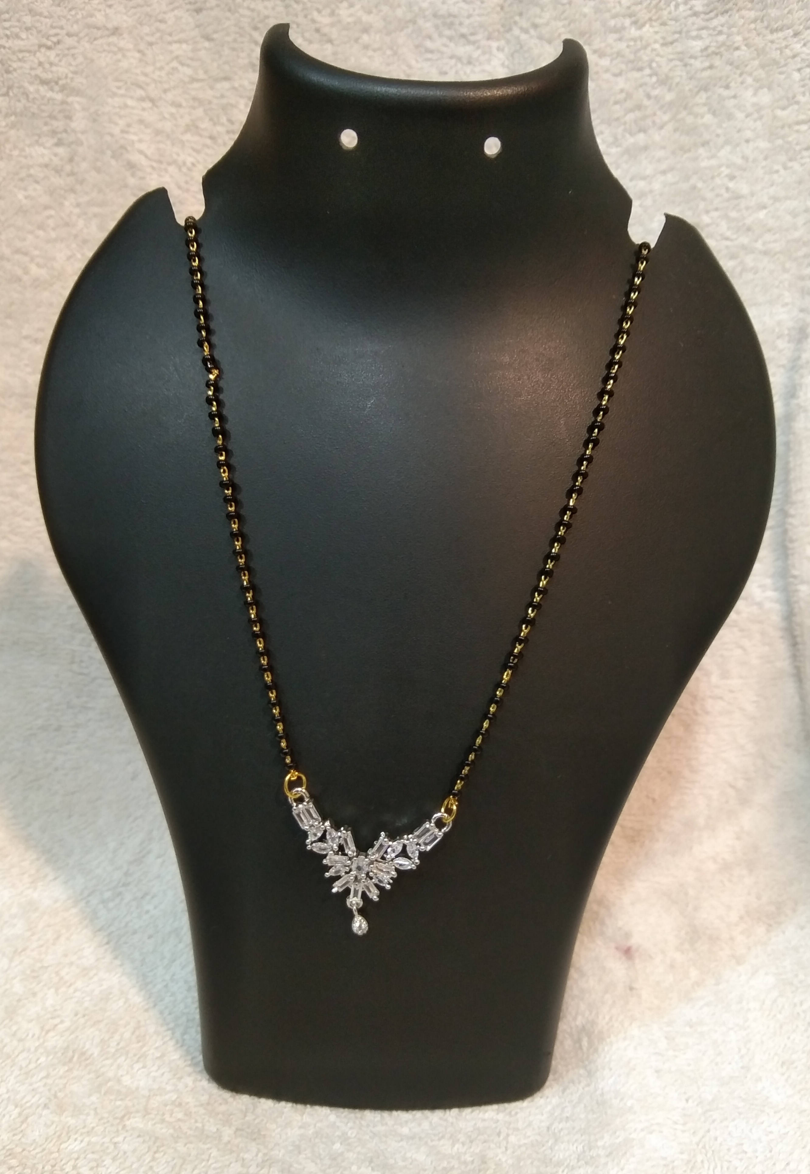 Mangalsutra Black & White Stone 4(06.01.25)