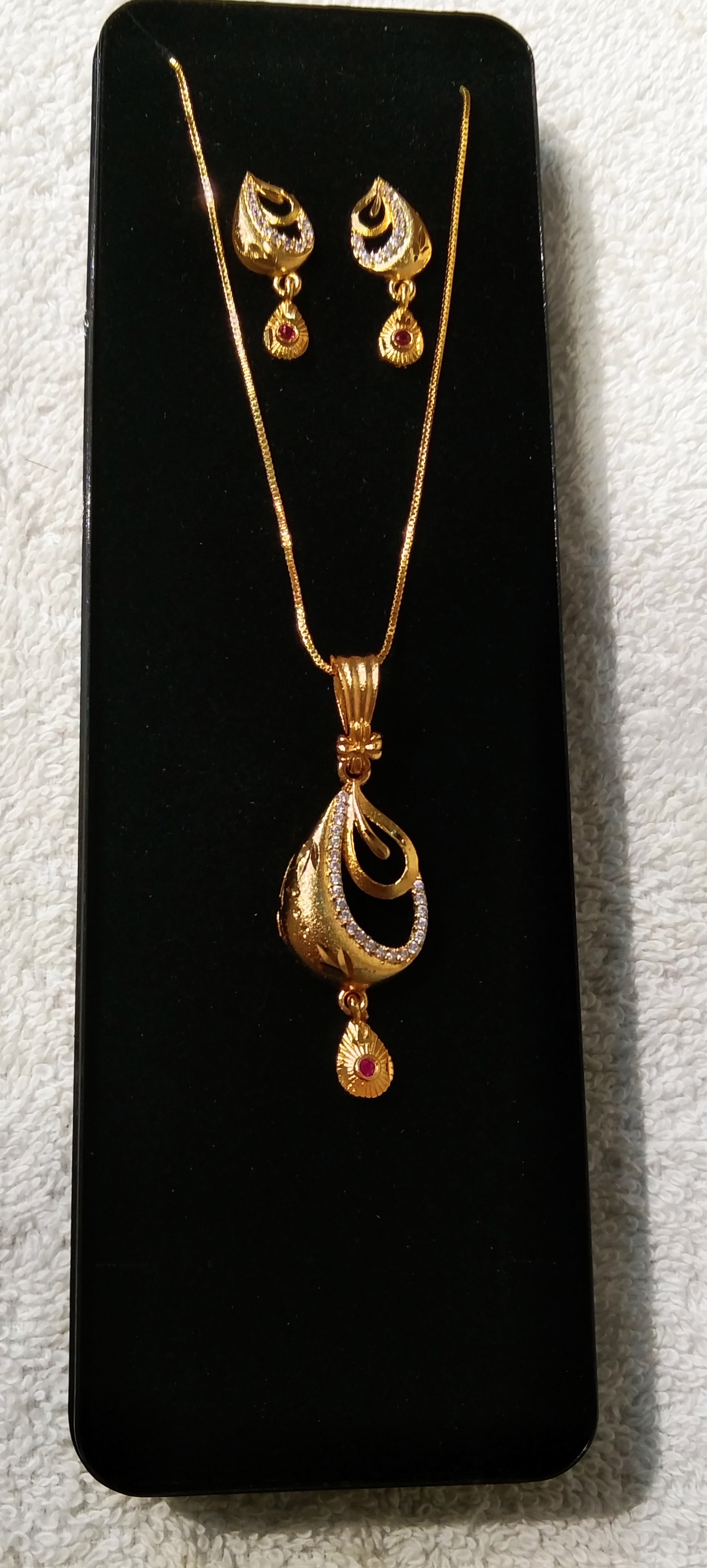 Jewellery Gold Plated Chain Pendant & Tops 17(16.08.25)