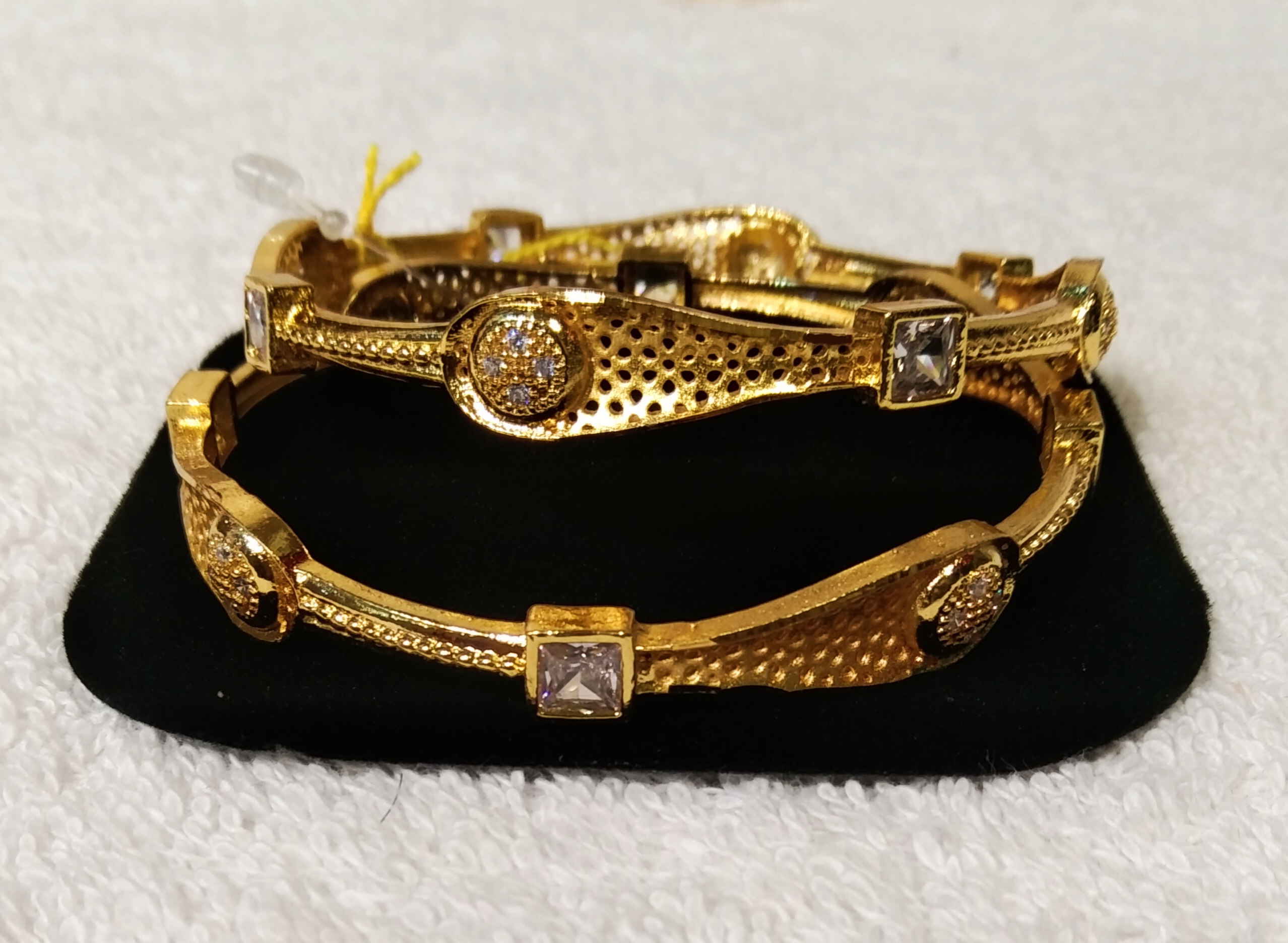 Bangle Gold Plated & White Stone Work  9(16.08.25)